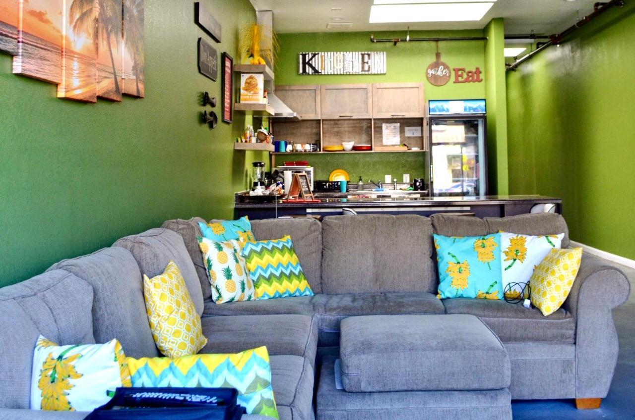 California Dreams - Pacific Albergue San Diego